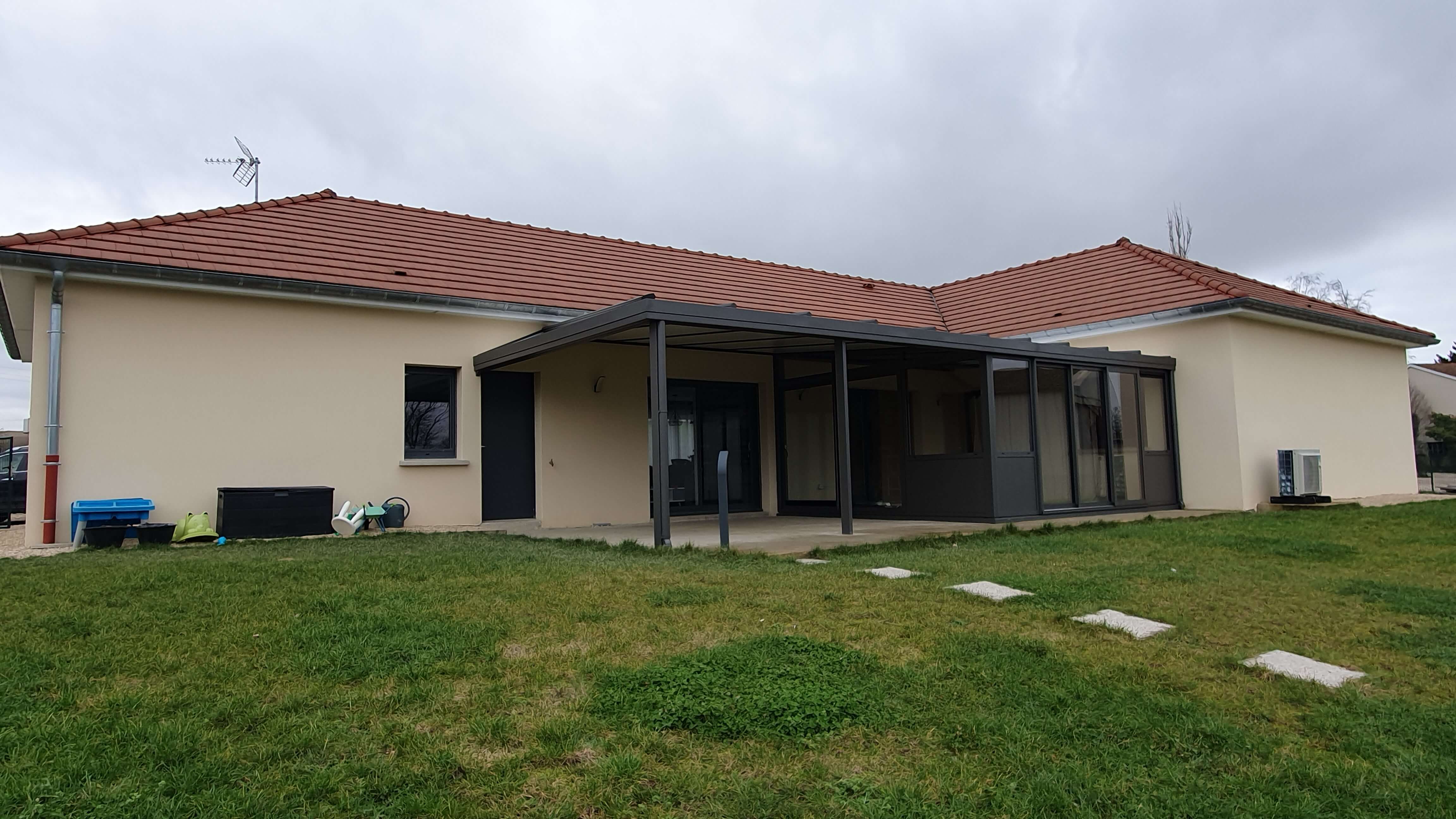 Installation Véranda Aluminium Moderne